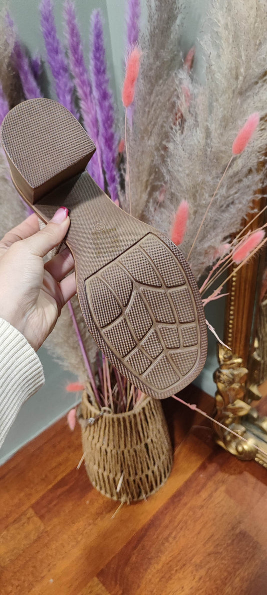 Sandales à talons léo