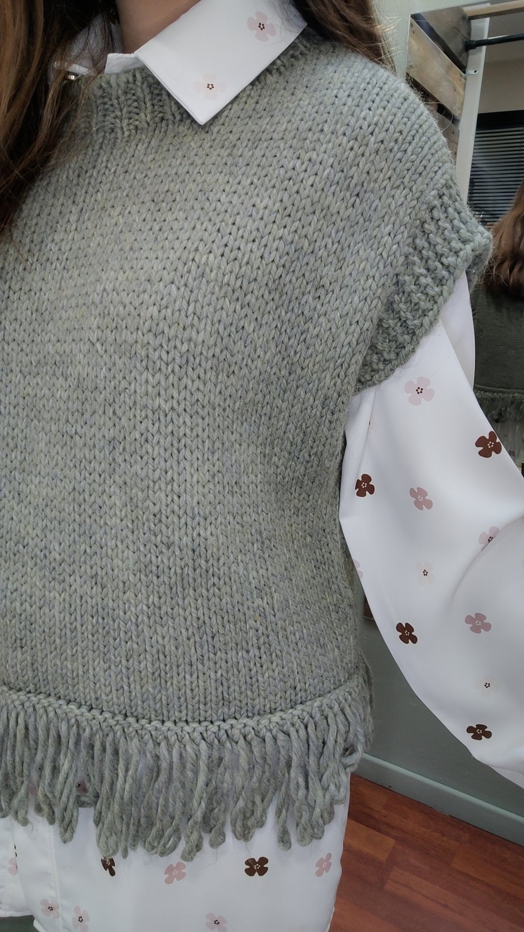 Pull sans manches à franges