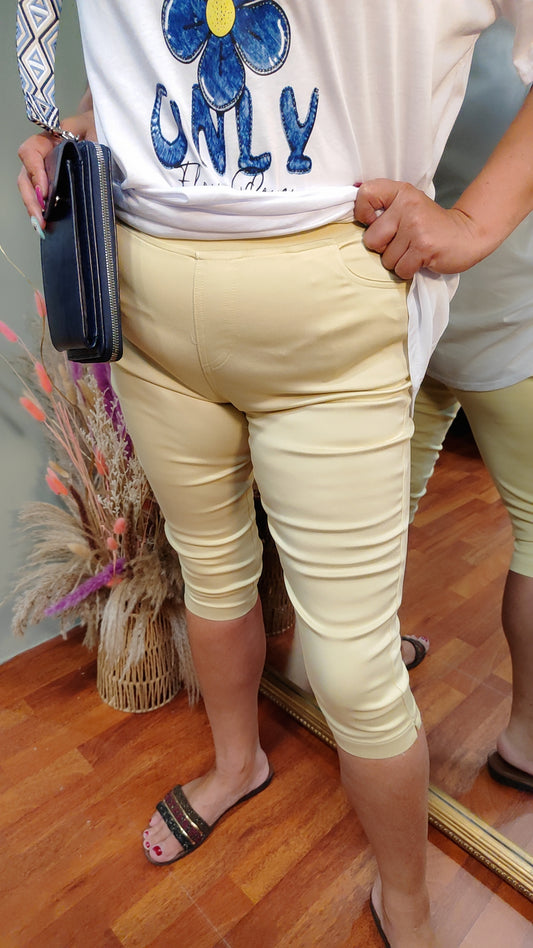 Pantacourt stretch jaune beurre