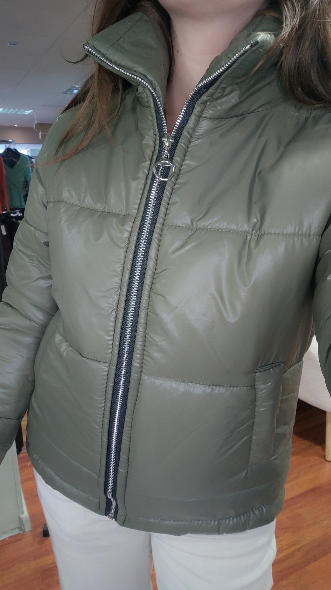 Doudoune brillante (noire ou kaki)