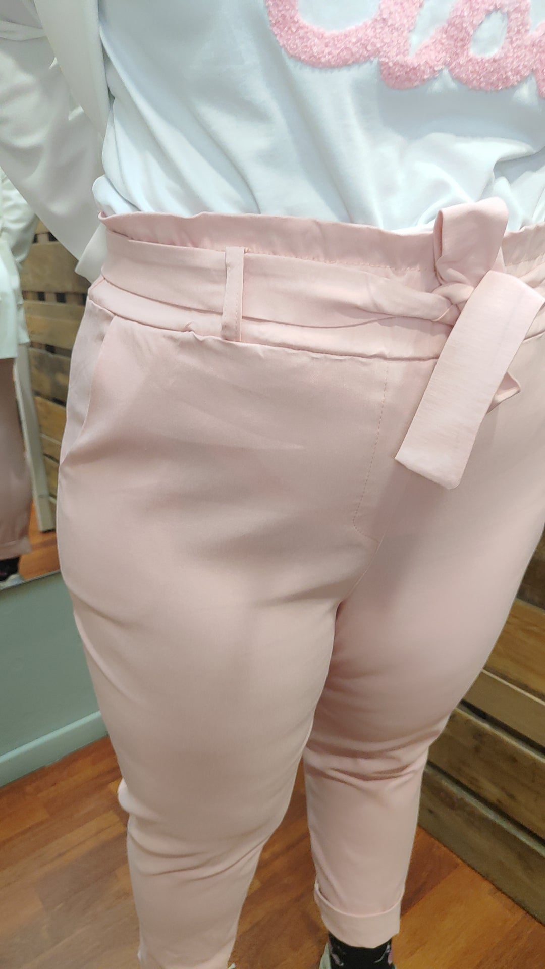 Pantalon taille haute ceinturé