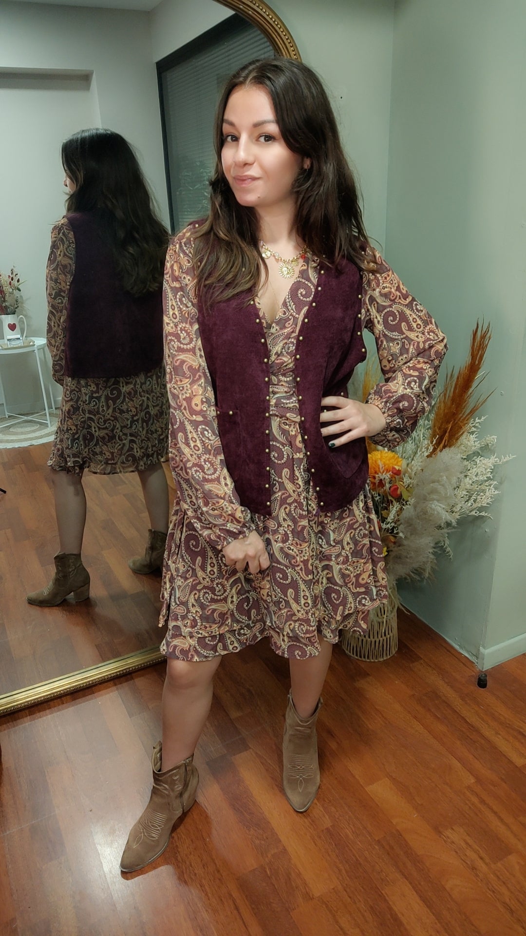 Robe à motifs bordeaux et camel