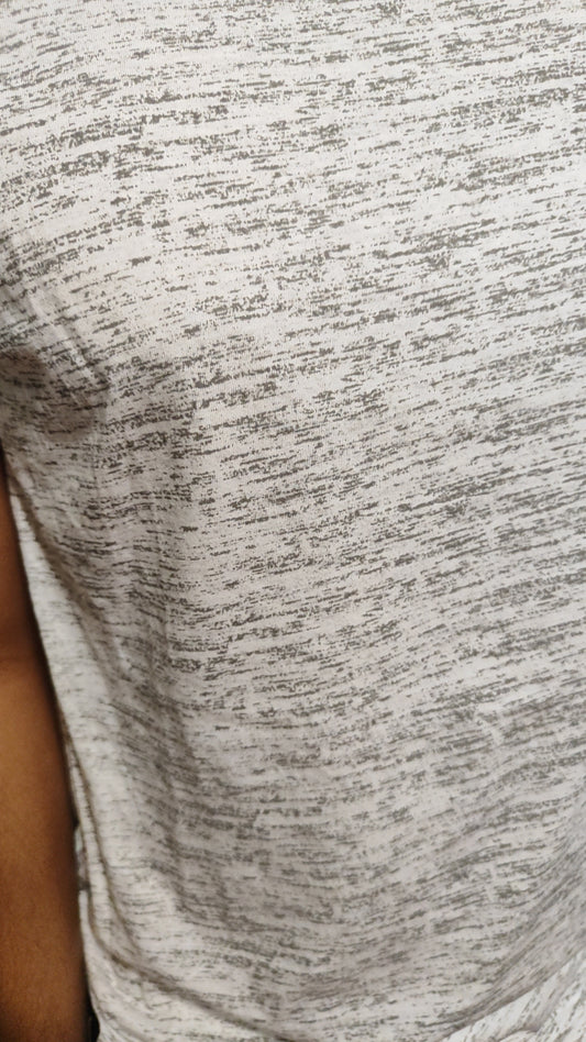 T-shirt blanc et gris chiné