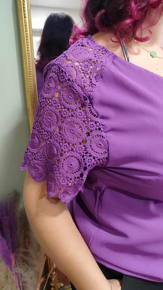 Top violet dentelle