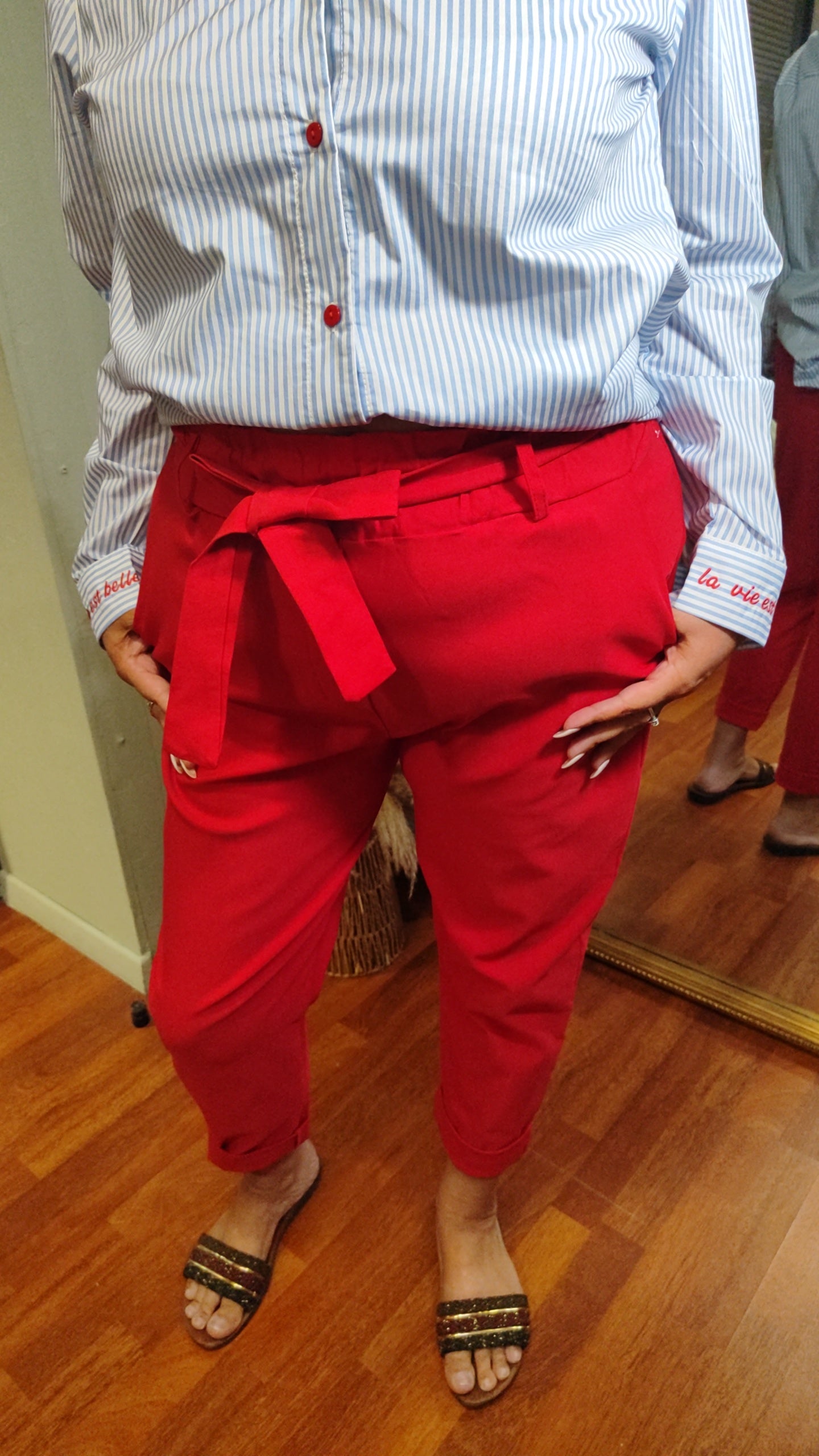 Pantalon taille haute ceinturé