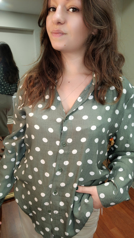 Chemise à pois kaki