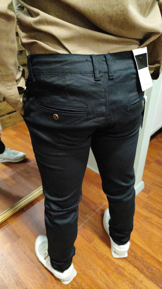 Chino noir