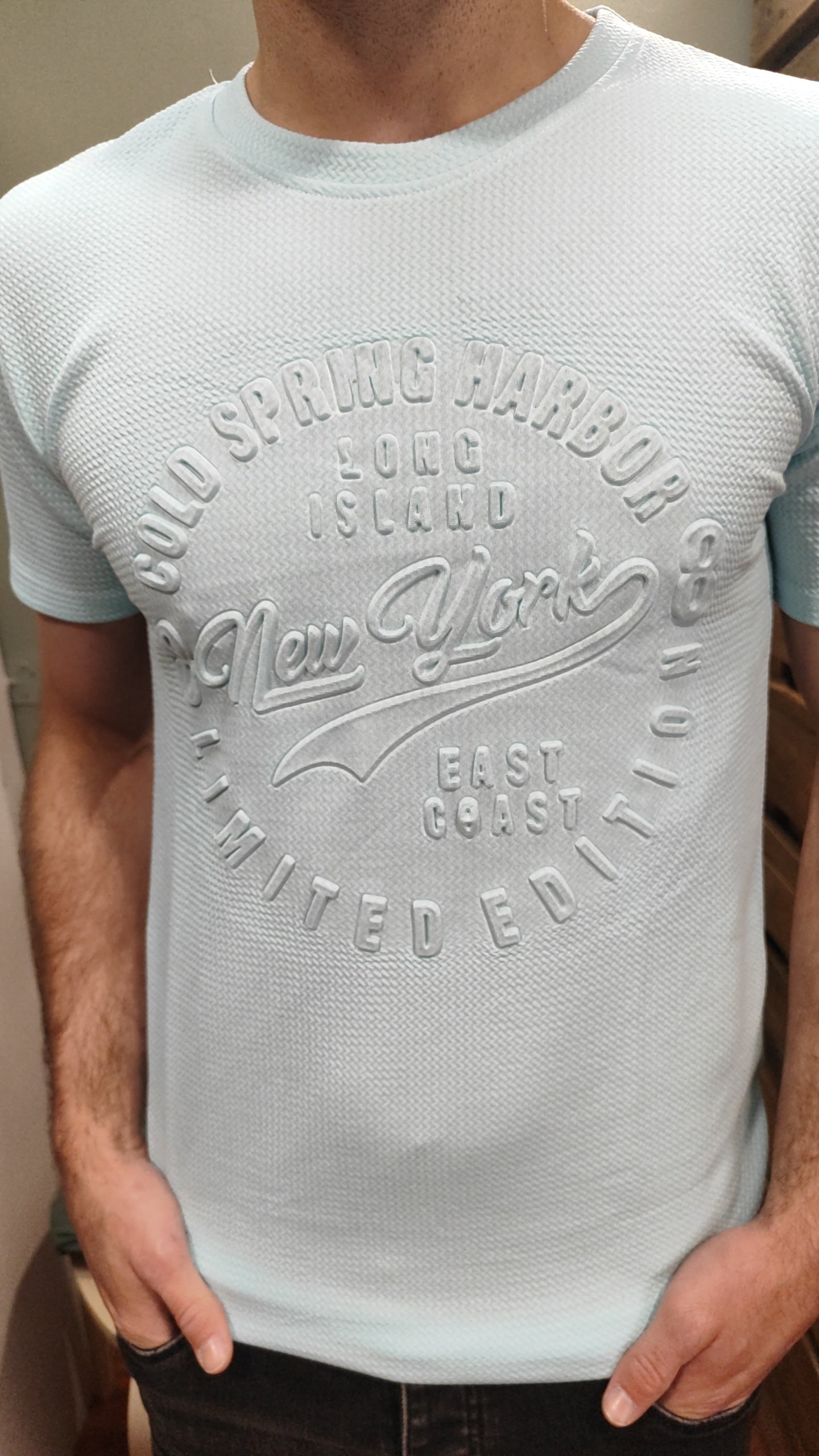 T-shirt gaufré bleu ciel