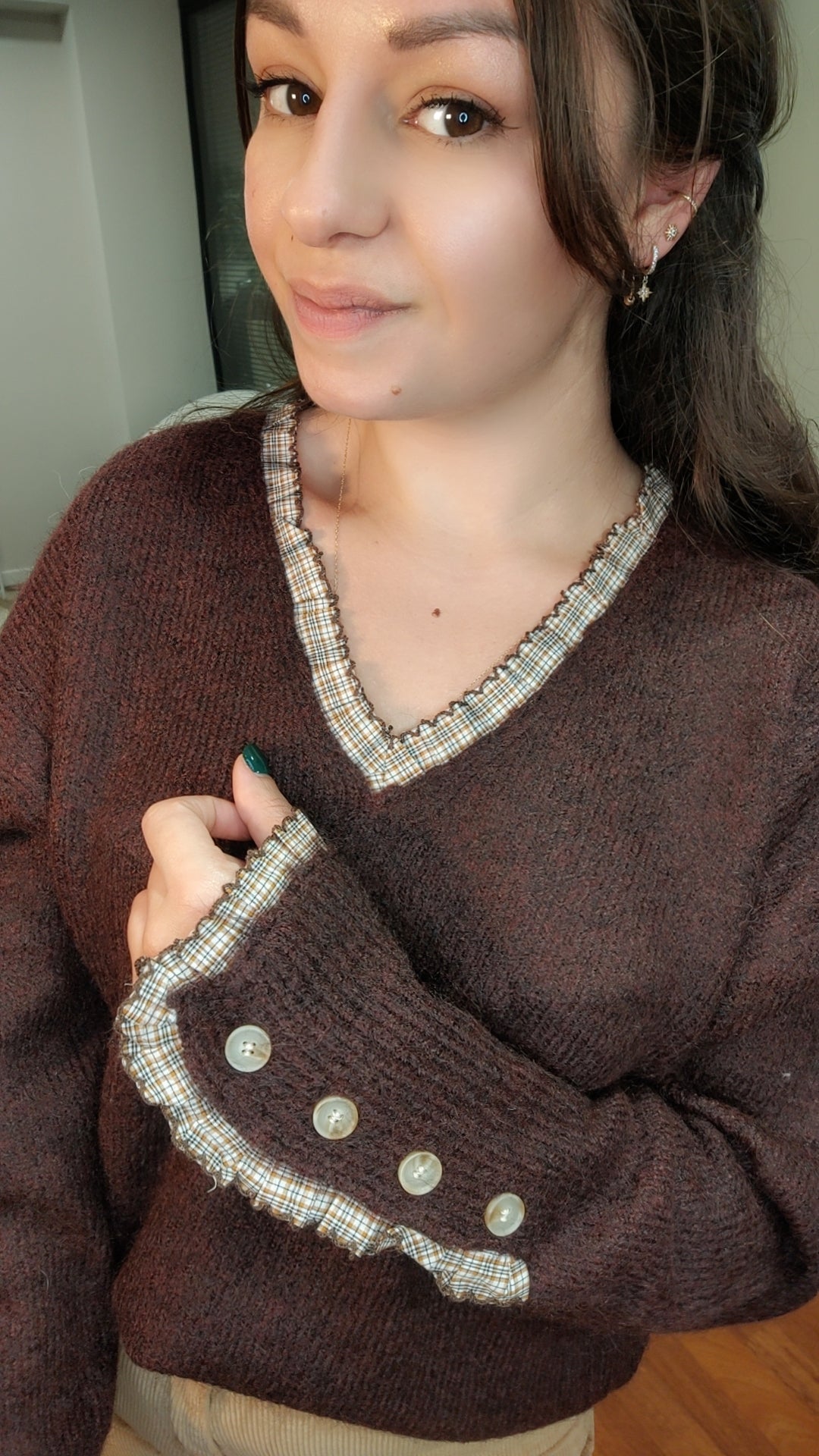 Pull prune détails carreaux