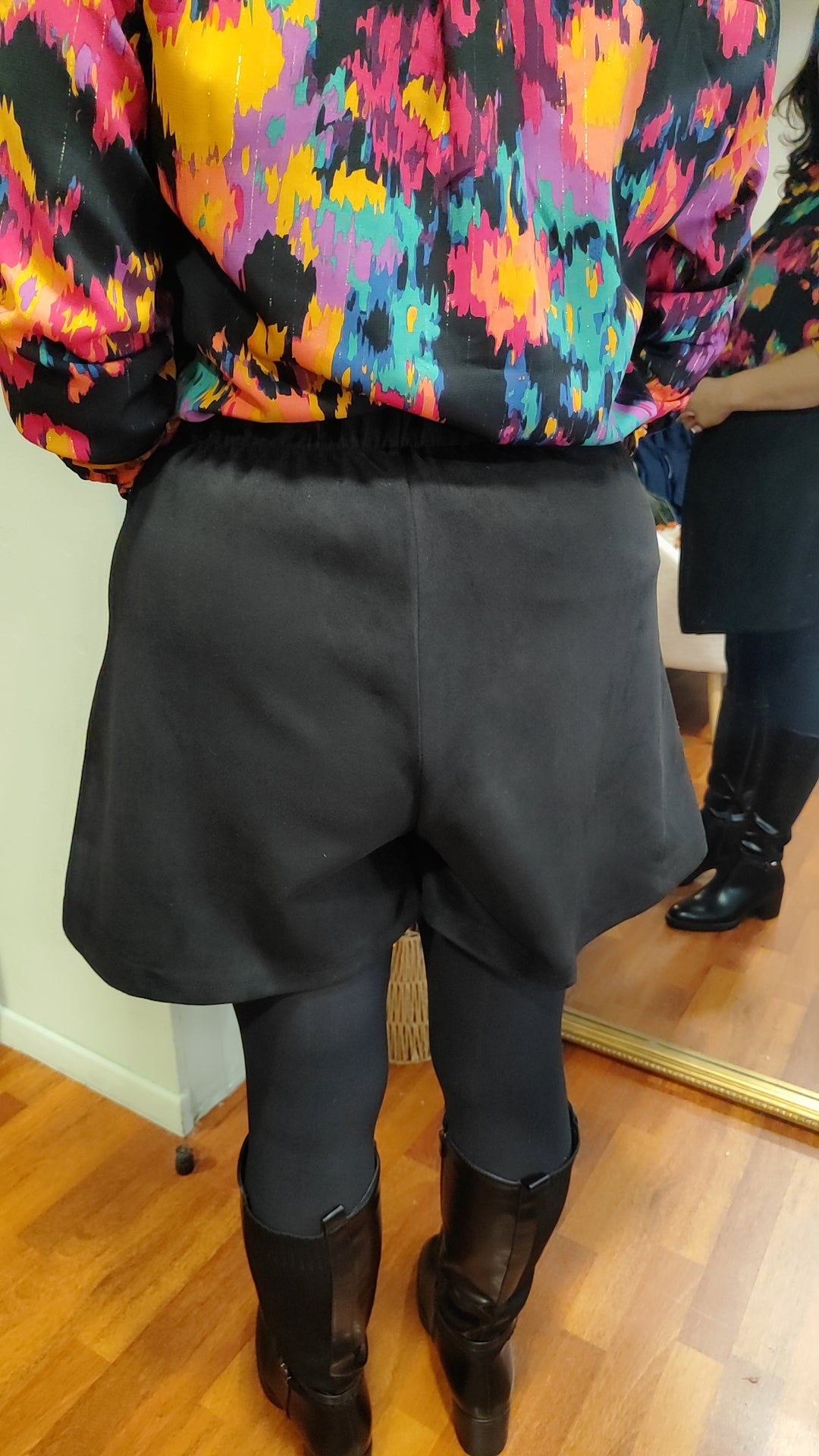 Jupe-short suédine noire