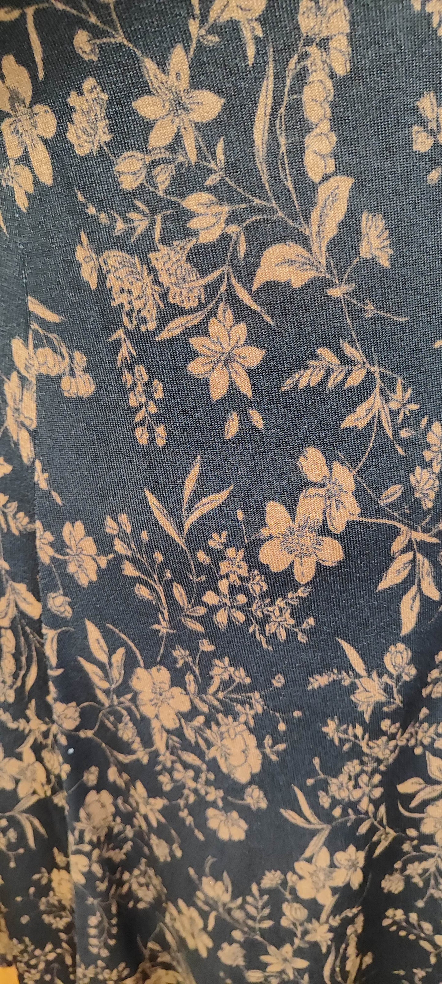 Robe automnale noir et marron