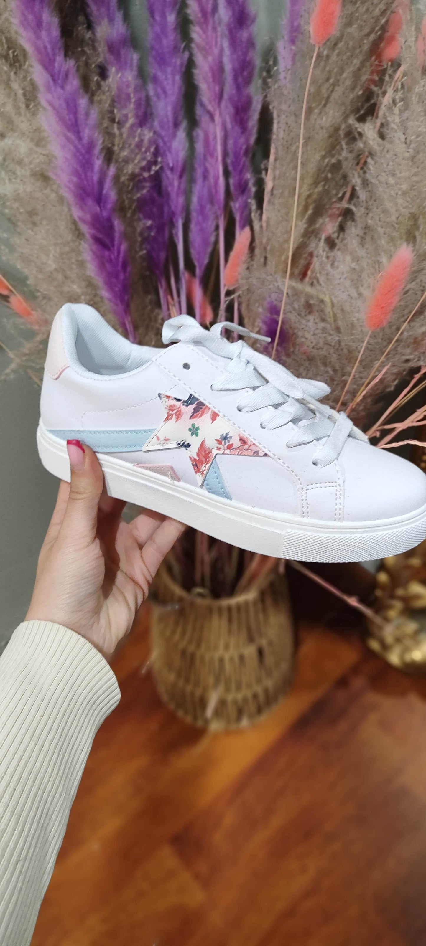 Sneakers blanches étoile fleurie