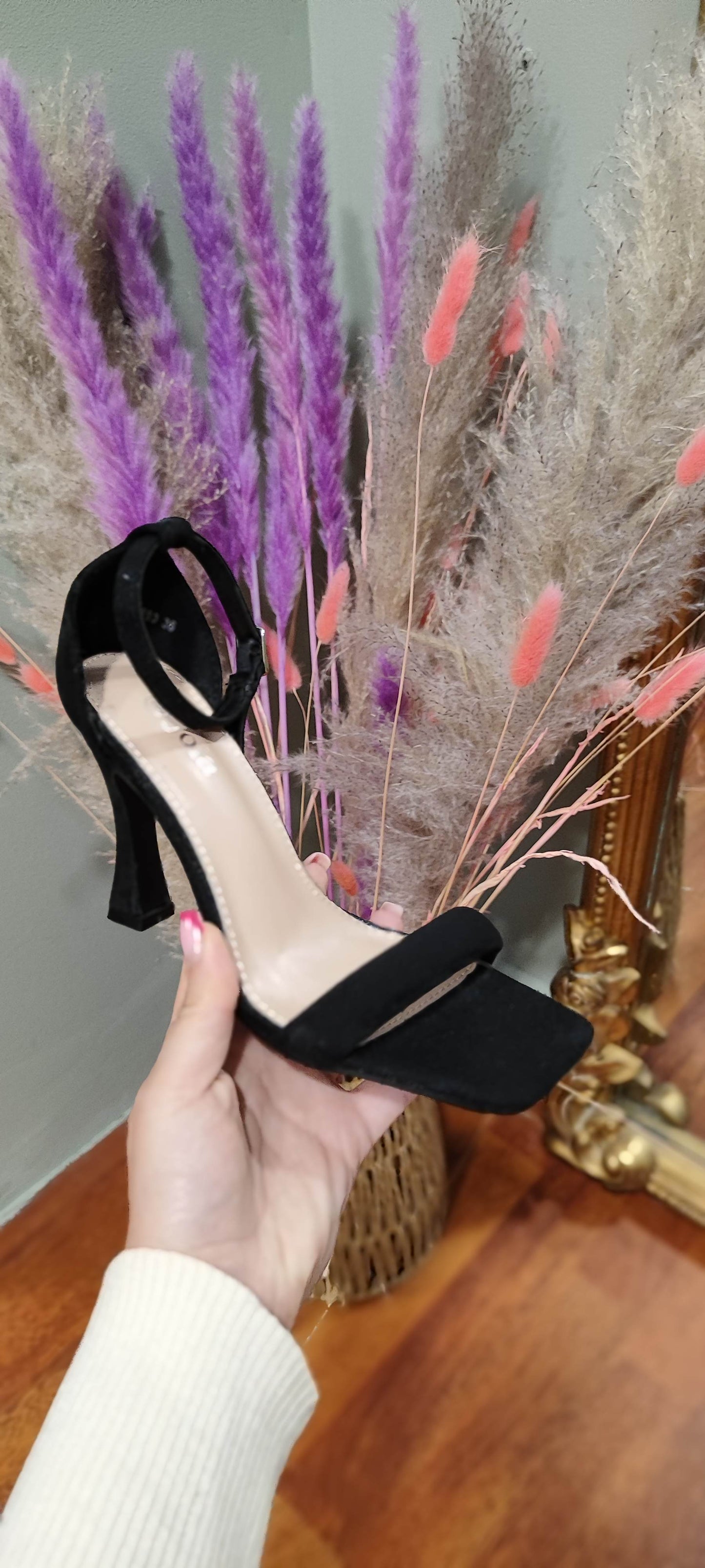 Sandales à talons noir velours