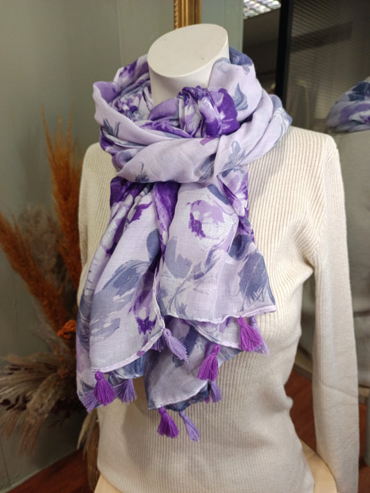 Foulard violet à ponpons
