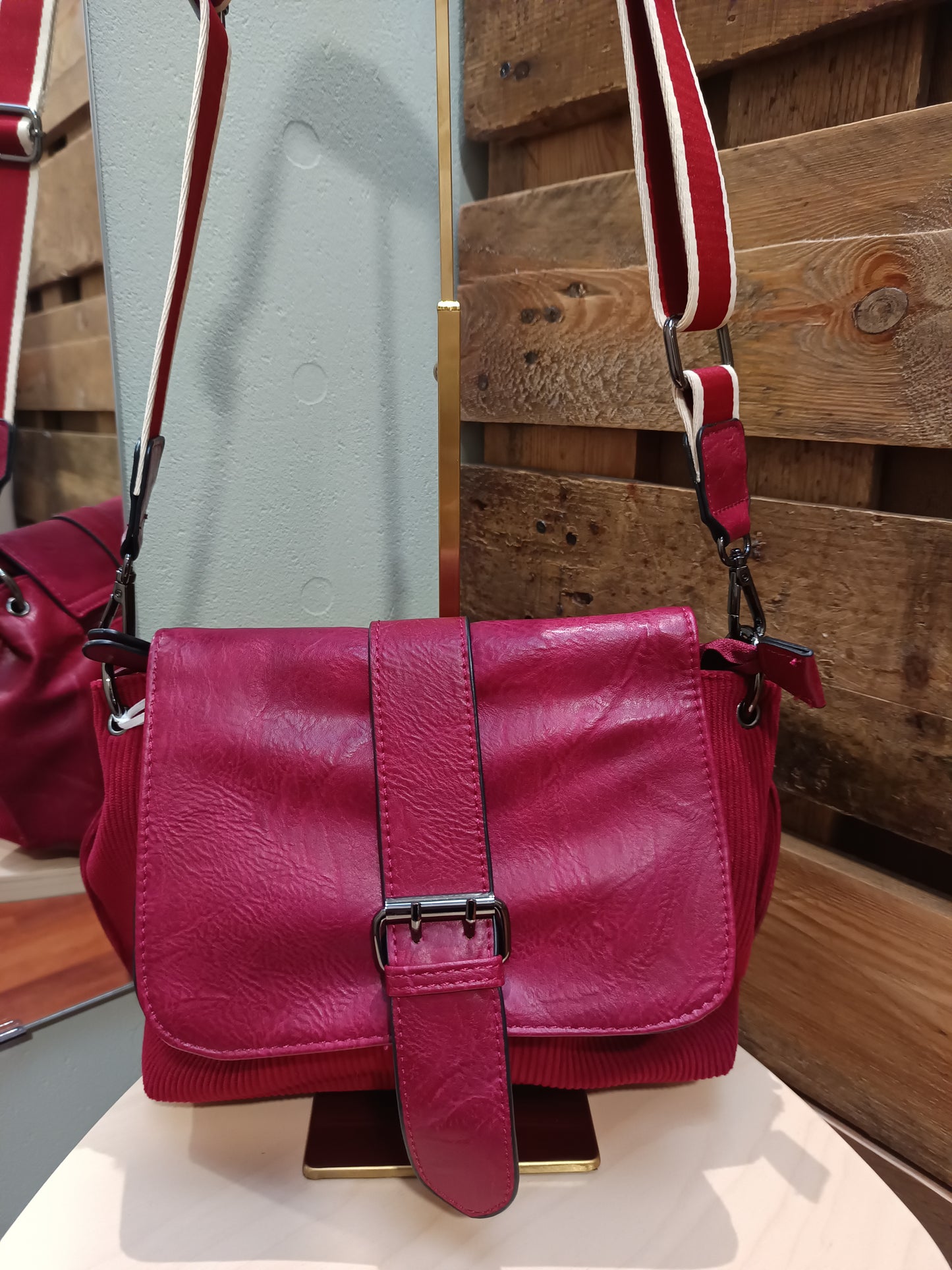 Sac à main velours cotelé framboise