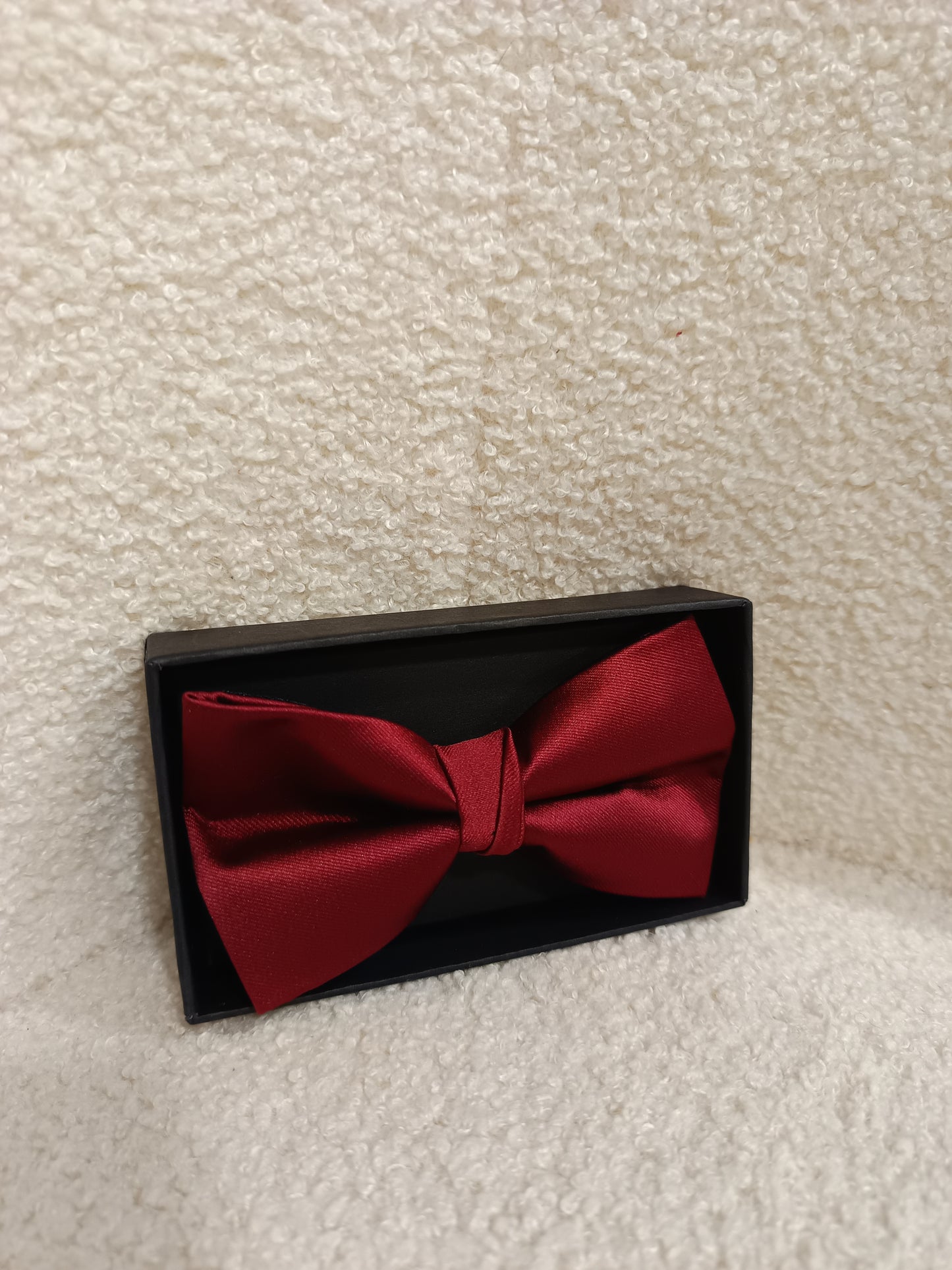 Noeud papillon et son mouchoir de poche (différents coloris)