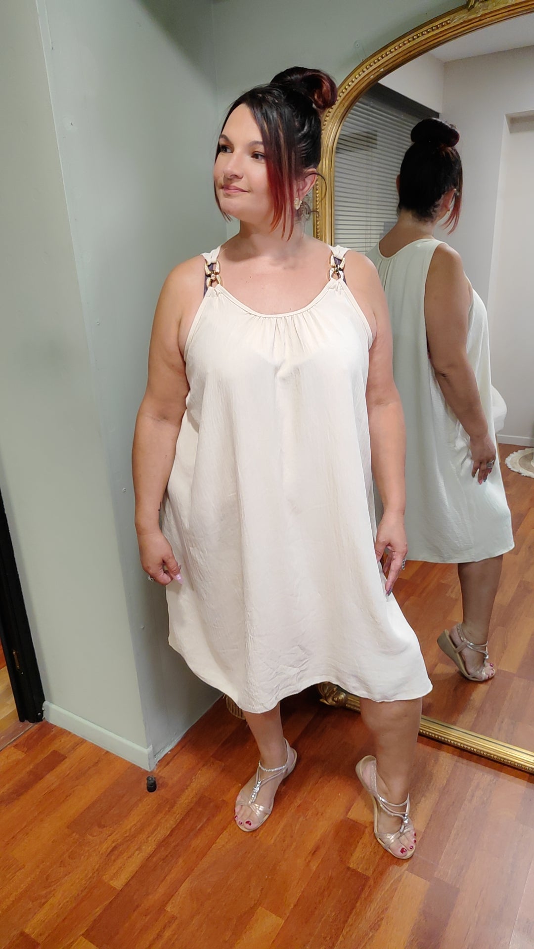 Robe bijoux bretelles (plusieurs coloris)