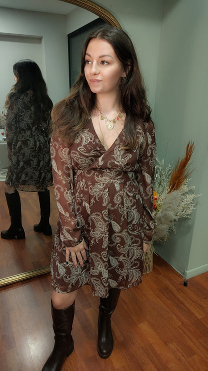 Robe choco motifs paisley