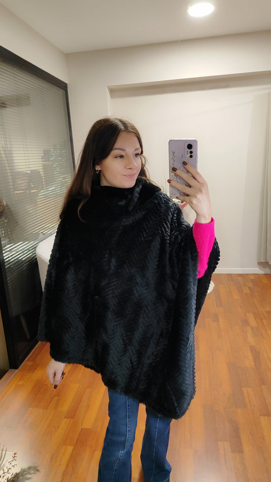 Poncho doux (noir ou blanc)