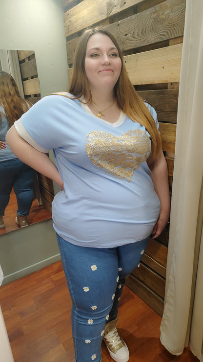 T-shirt bleu coeur doré