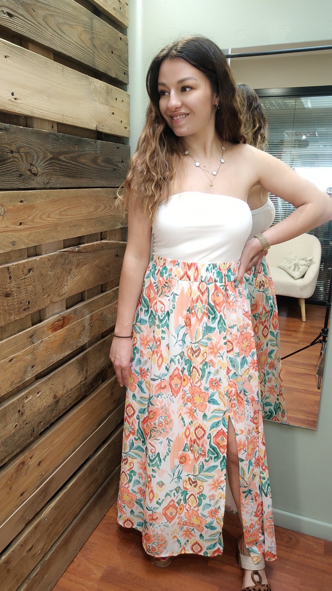 Jupe latina fendue orangée