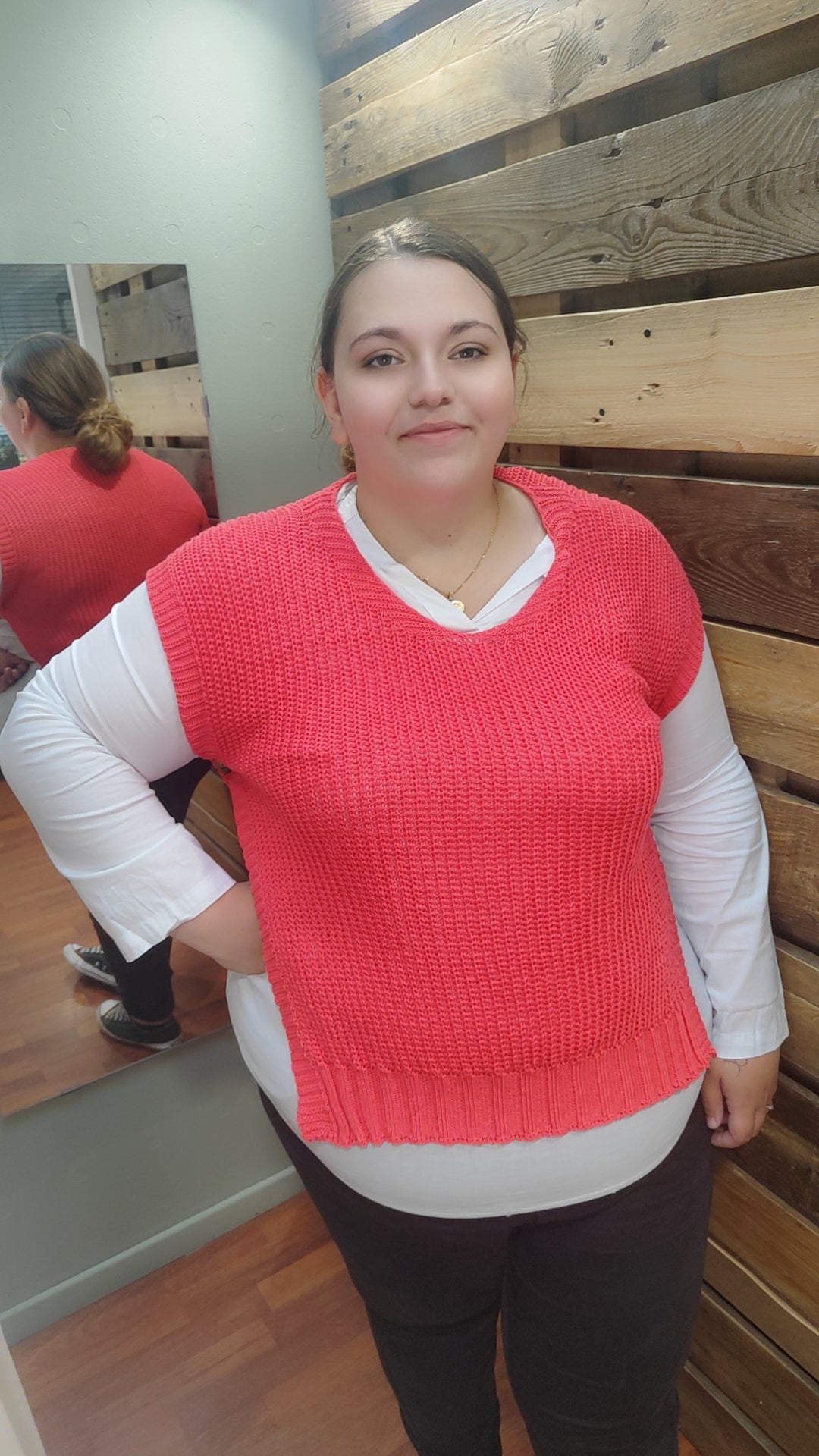 Pull sans manches avec boutons côté