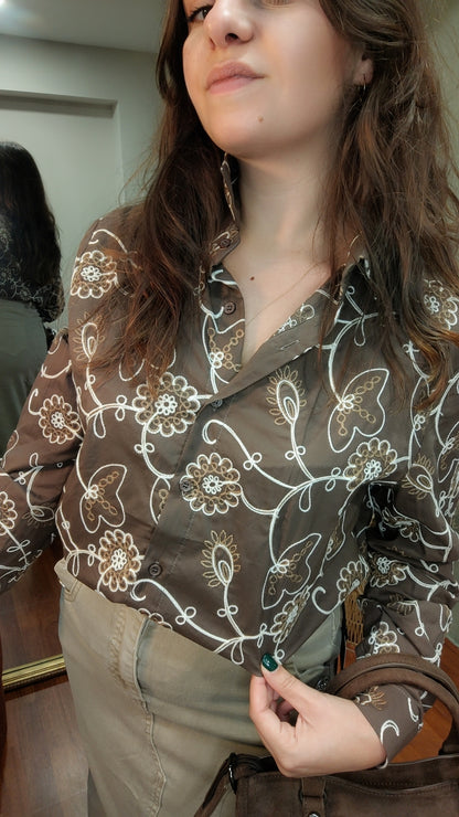 Chemise choco brodé fleurs blanche