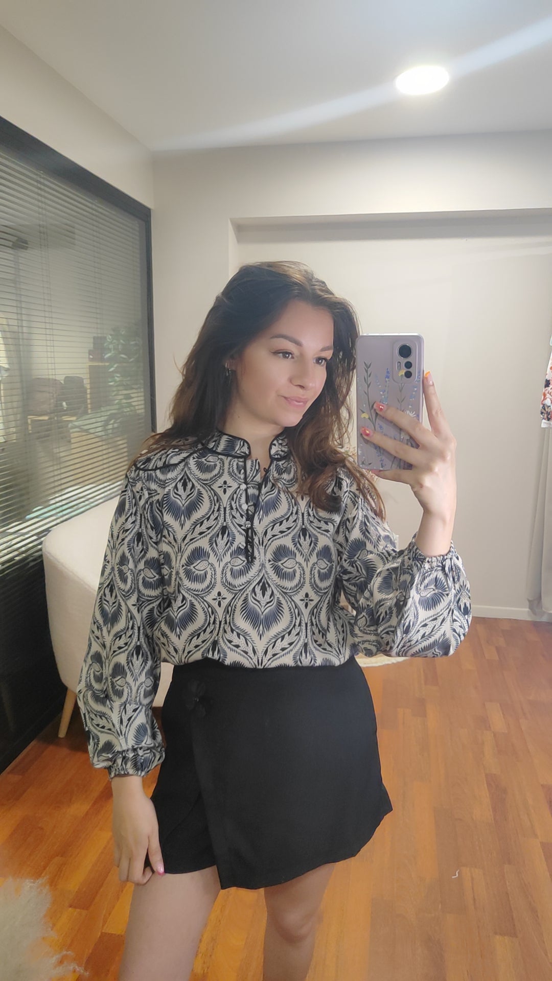 Jupe-short fleur noire