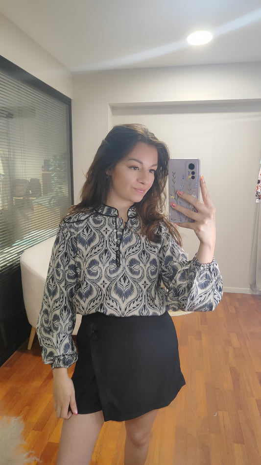 Jupe-short fleur noire