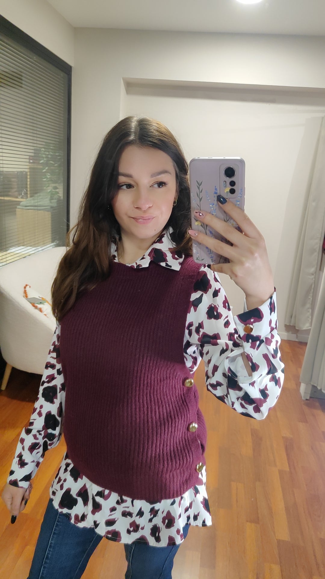 Pull sans manches boutons dorés