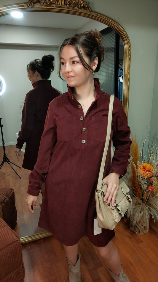 Robe velours côtelé bordeau col plissé