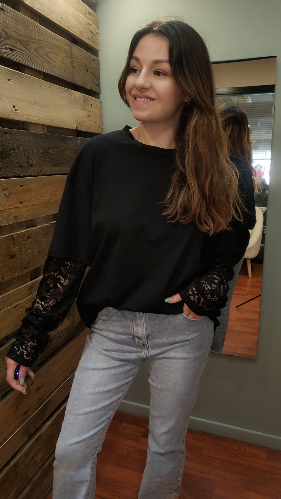 T-shirt dentelle blanc ou noir