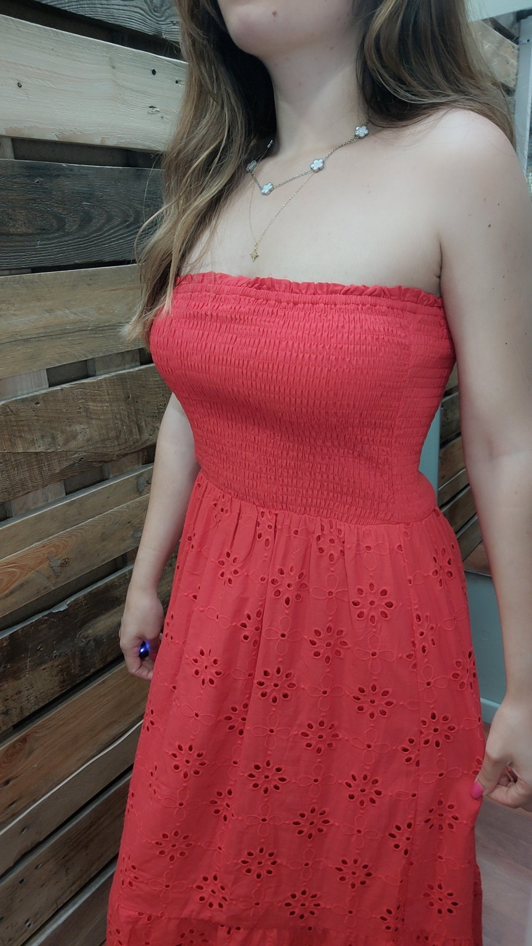 Robe longue broderie anglaise rouge