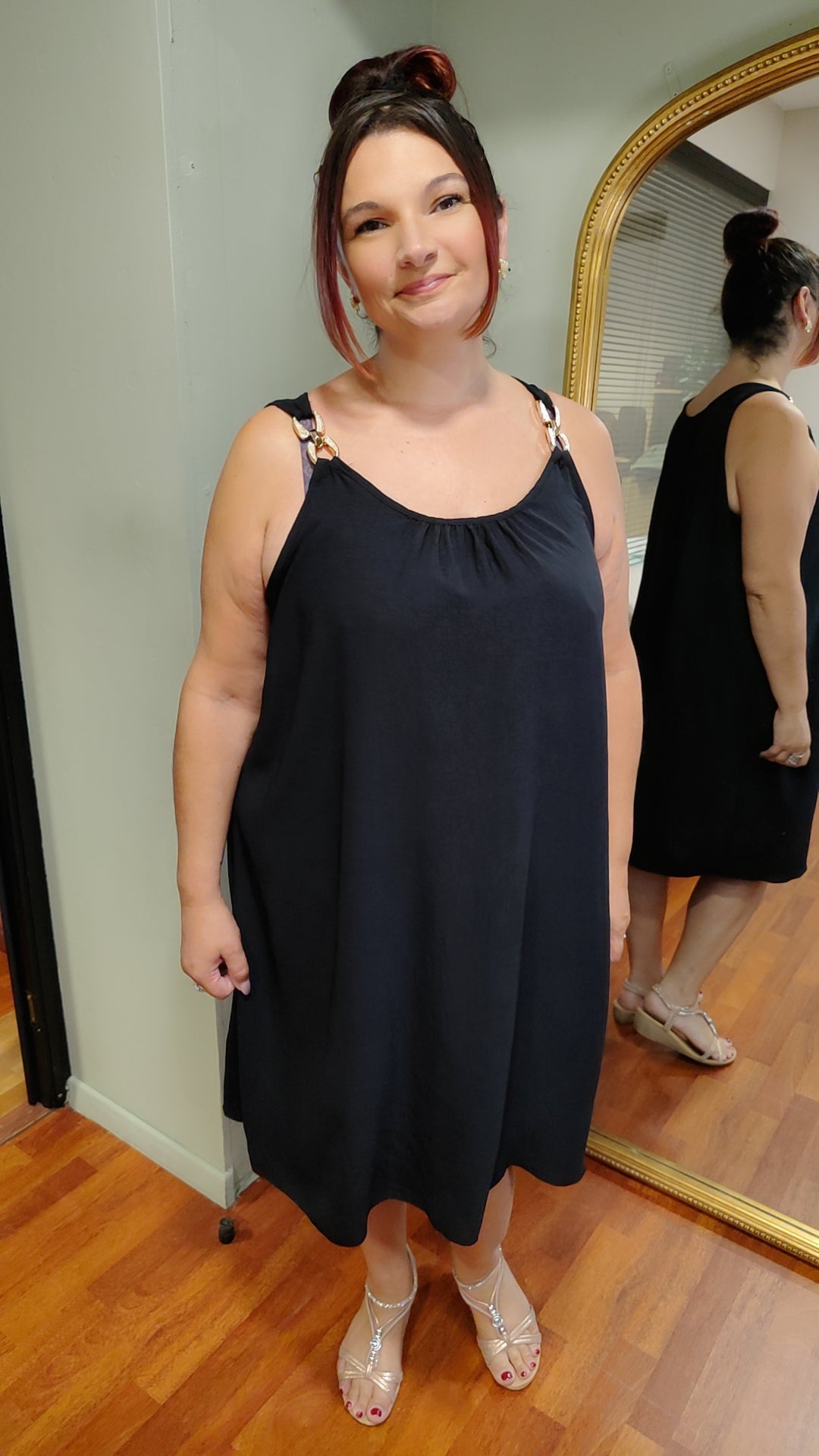 Robe bijoux bretelles (plusieurs coloris)