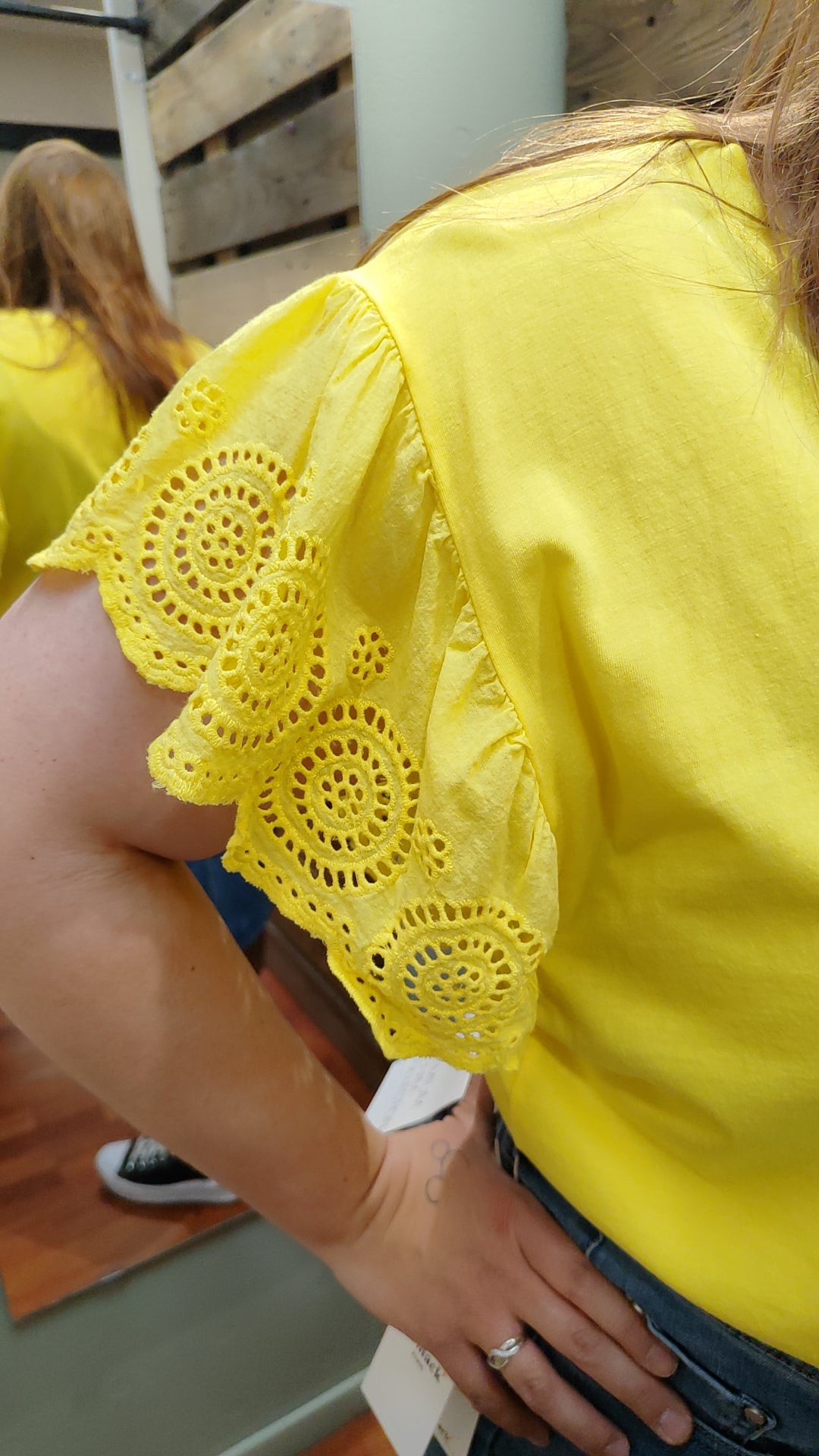 Top manches broderie anglaise