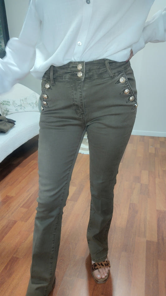 Jean choco flare avec boutons