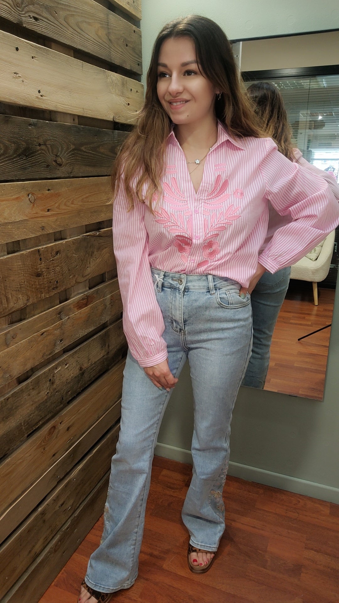 Jean flare broderie bas