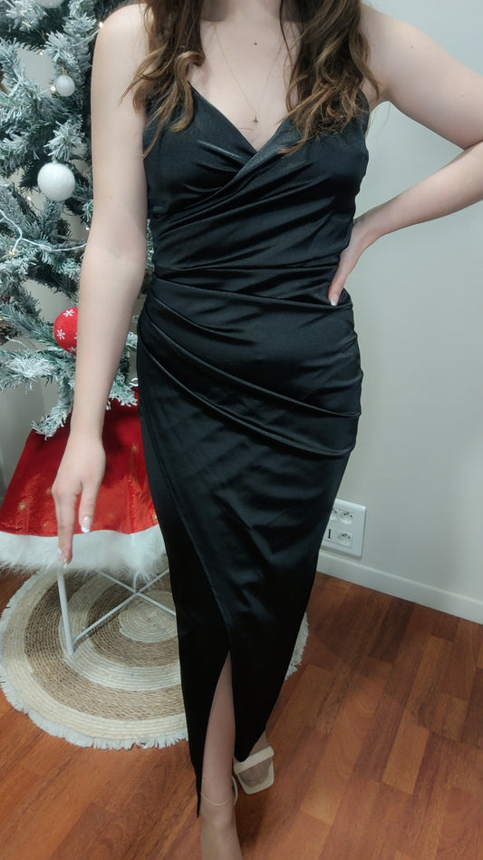 Robe bretelle satinée noire
