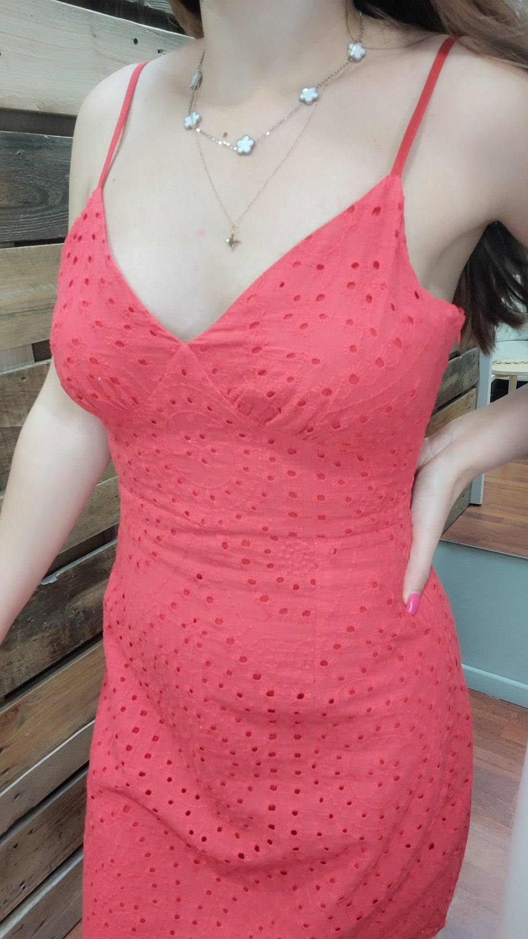 Robe courte broderie anglaise rouge