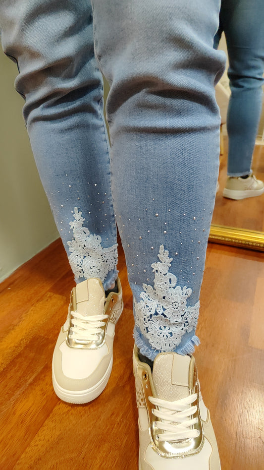 Jean slim dentelle et strass