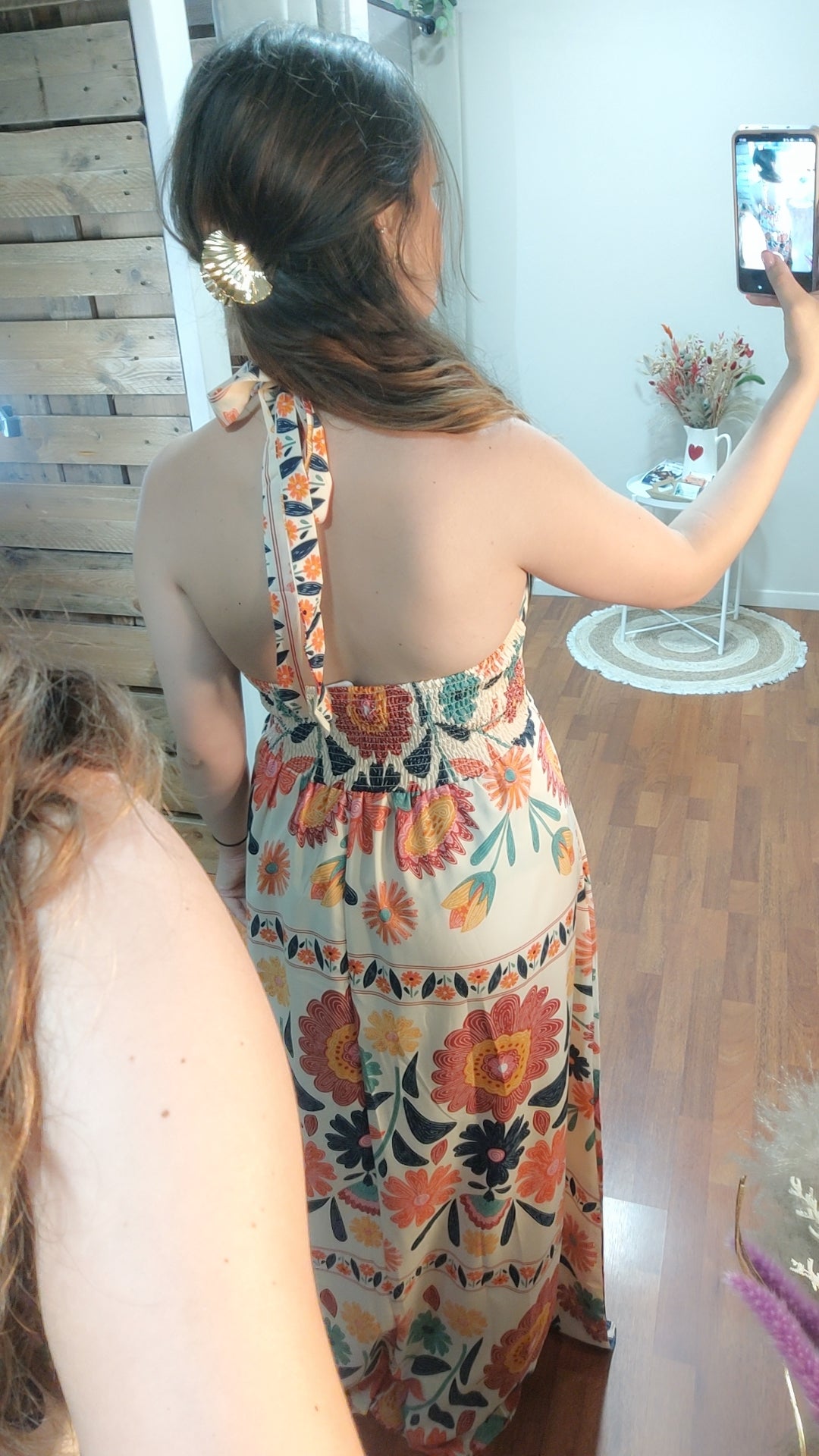 Robe longue dos nu motifs colorés