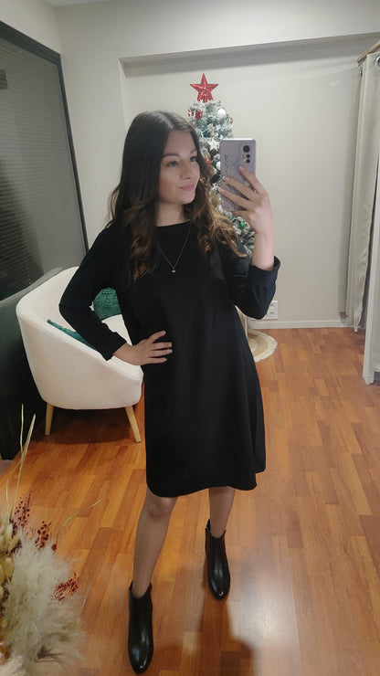 Robe droite dos dentelle noire