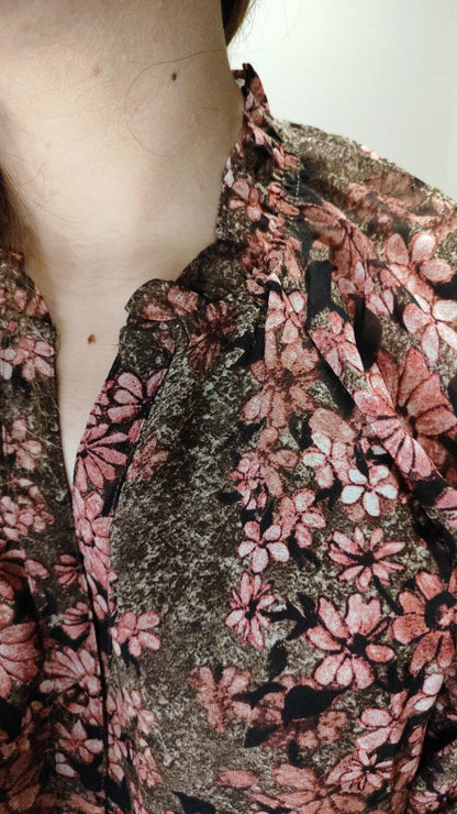 Chemise choco/noir fleurie rose