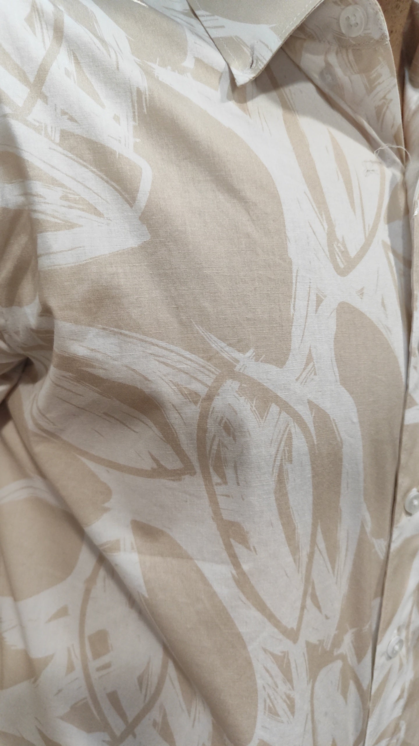 Chemise blanche/beige feuillage