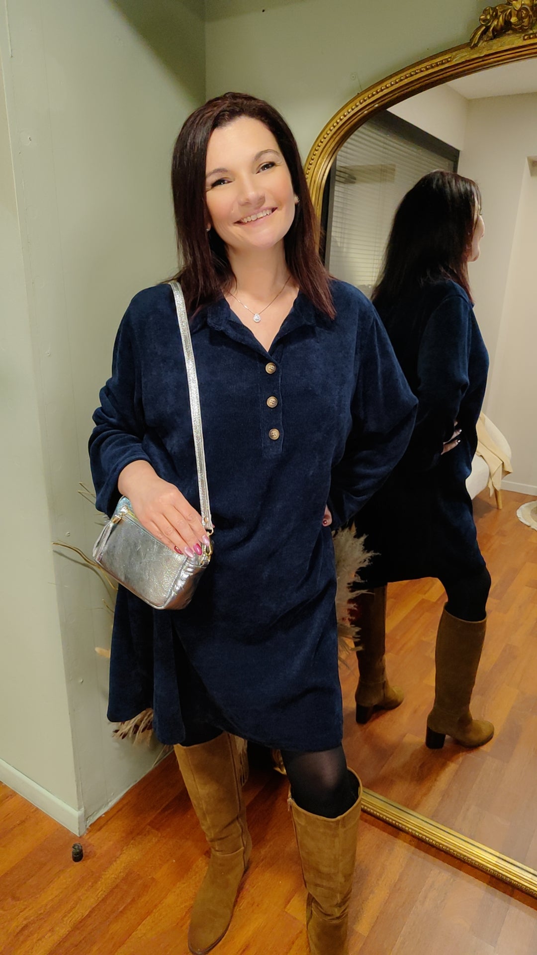 Robe velours à boutons