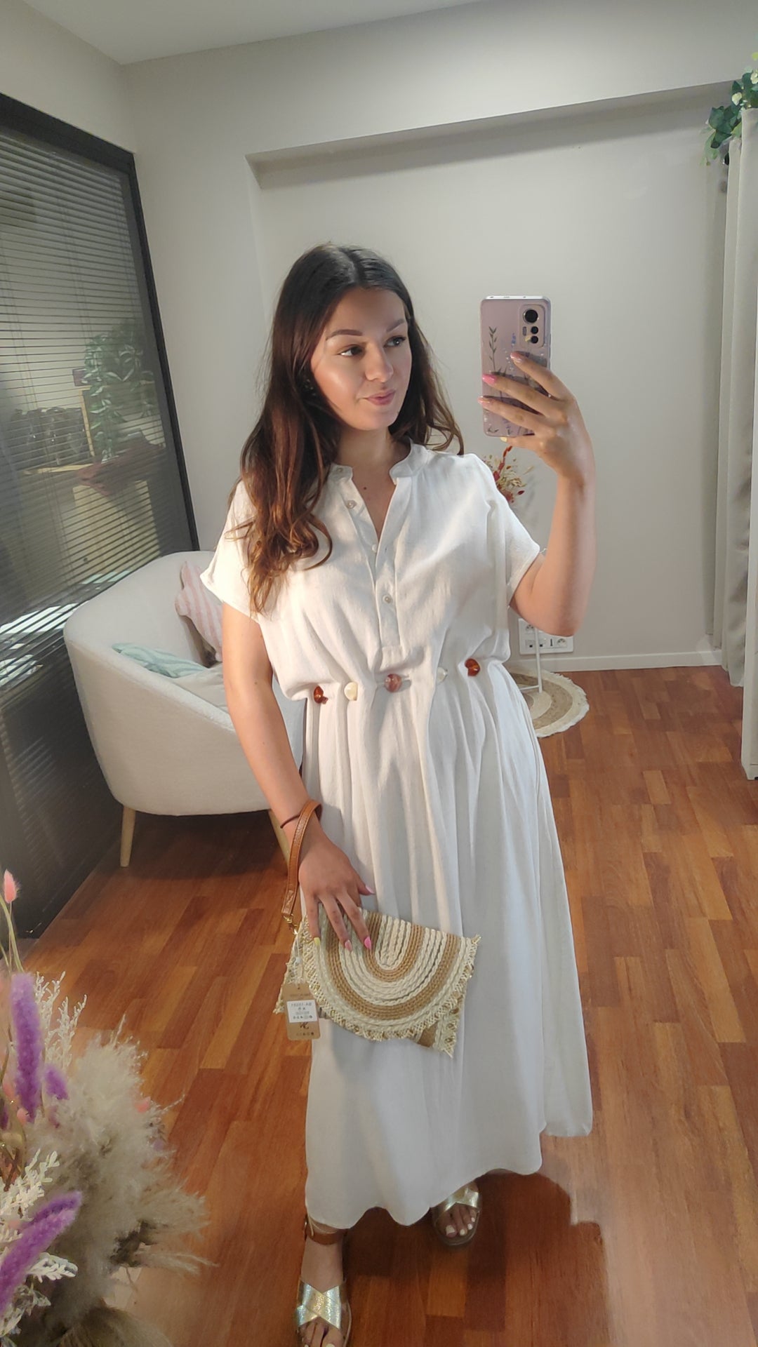 Robe beige lin et bijoux