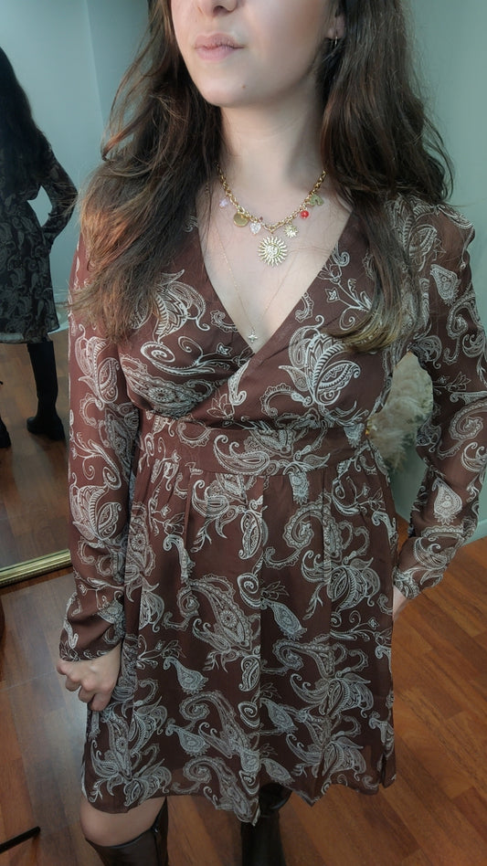 Robe choco motifs paisley
