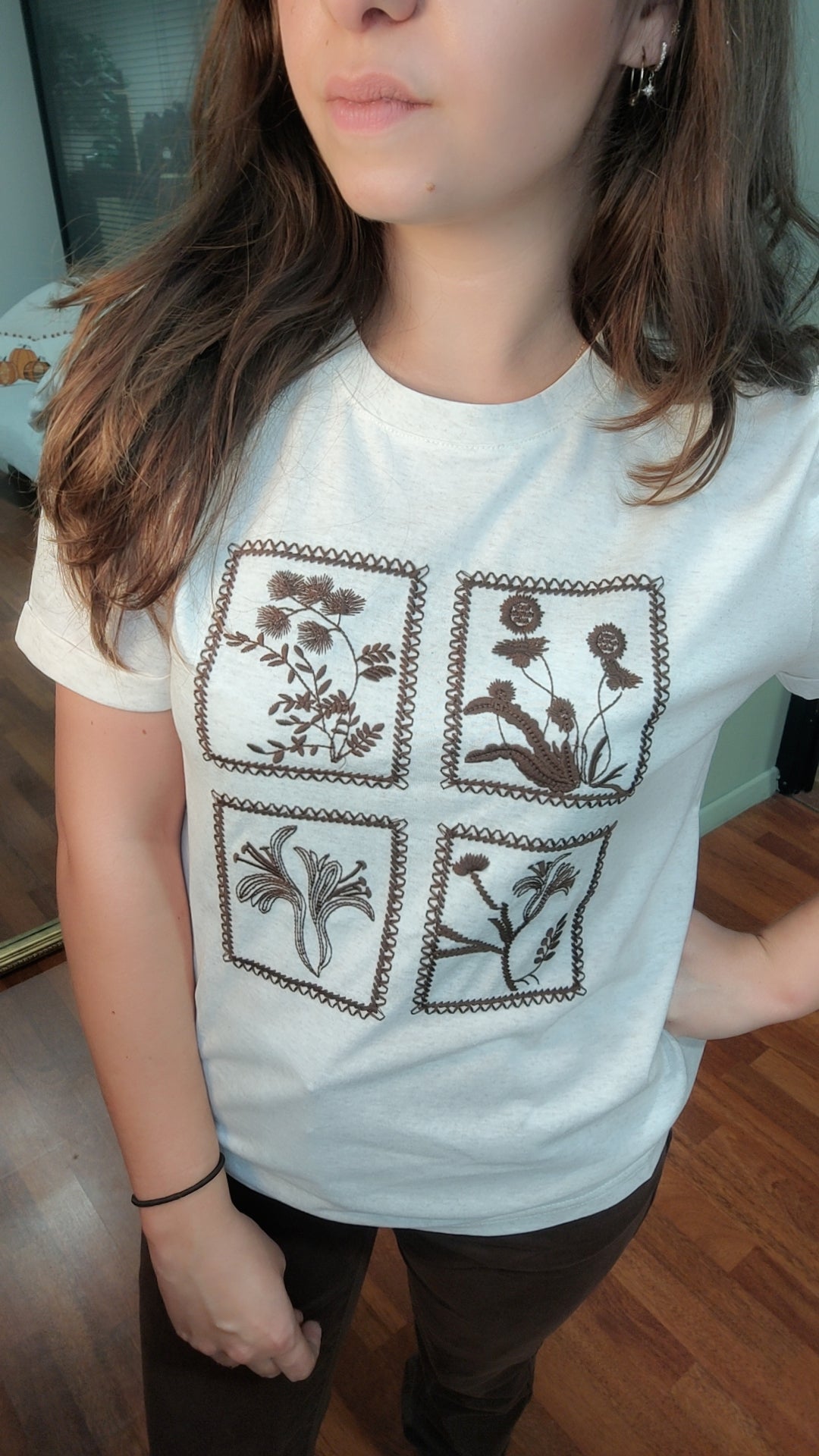 T-shirt beige brodé choco