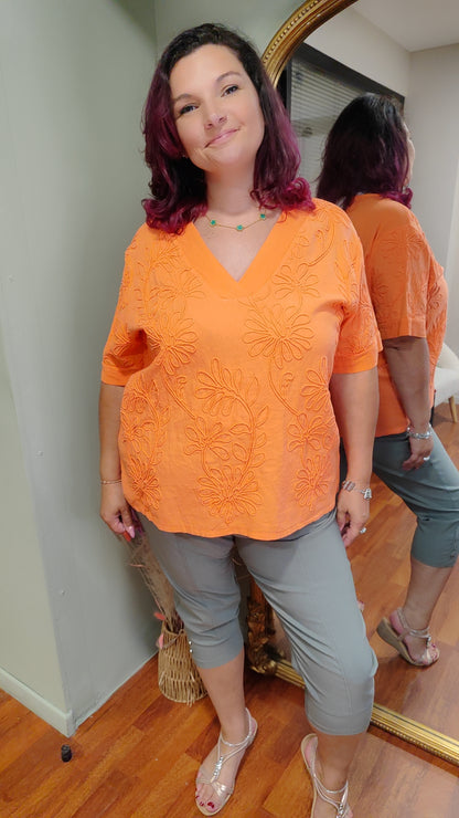 Top broderie fleurs