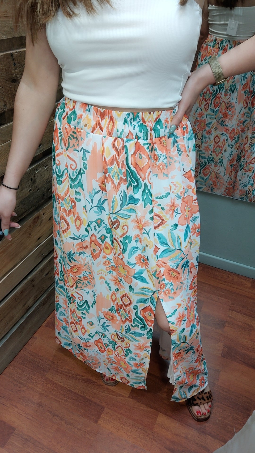 Jupe latina fendue orangée